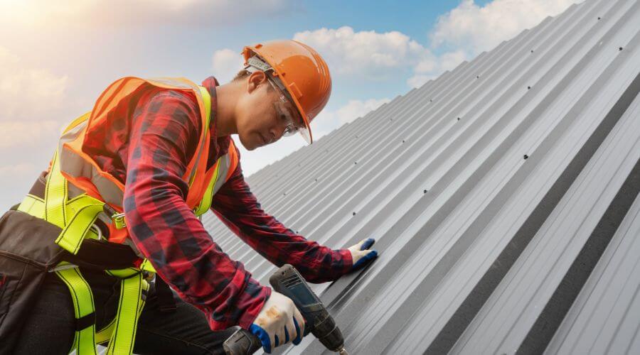 Professional Flat Roofing Installation in Livermore, IA